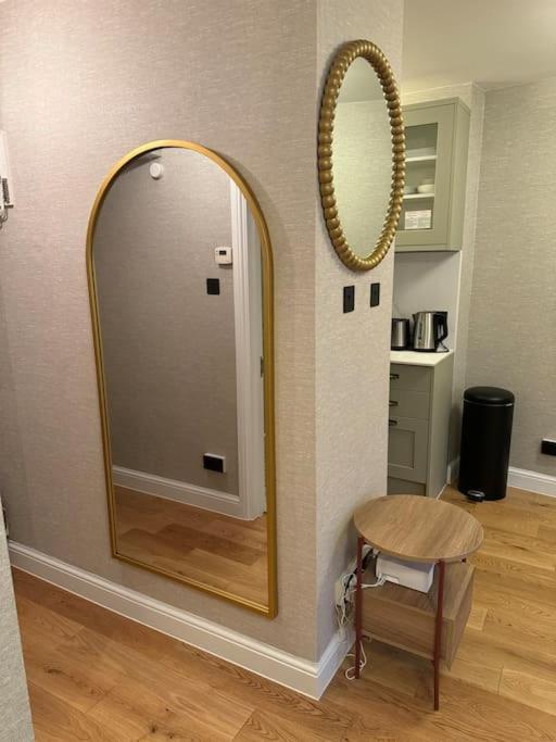 Central London Studio Apartment *